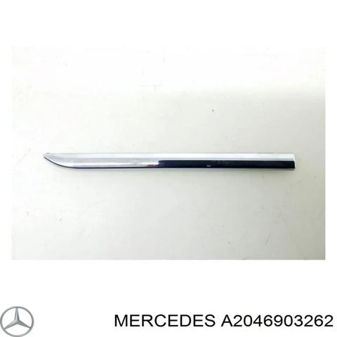 Молдинг переднього правого крила A2046903262 MERCEDES