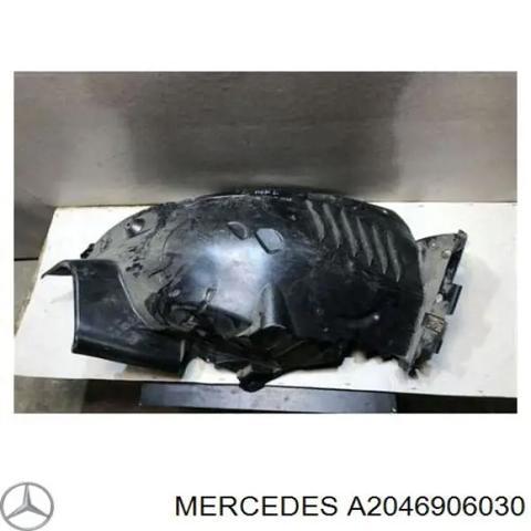 Підкрилок переднього крила, лівий передній A2046906030 MERCEDES