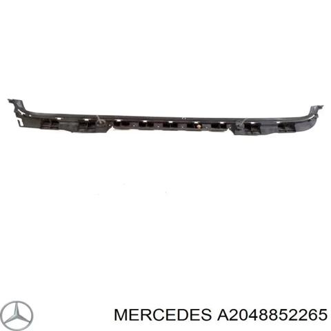 Кронштейн бампера заднього, центральний A2048852265 MERCEDES