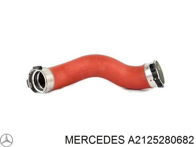 Шланг/патрубок інтеркуллера A2125280682 MERCEDES