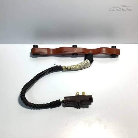 Дріт високовольтний LR110616 LAND ROVER