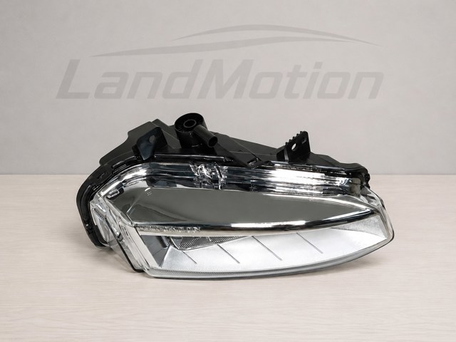 Протитуманка права LR136868 LAND ROVER