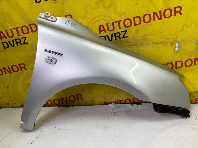 Переднє праве крило 5381105040 TOYOTA