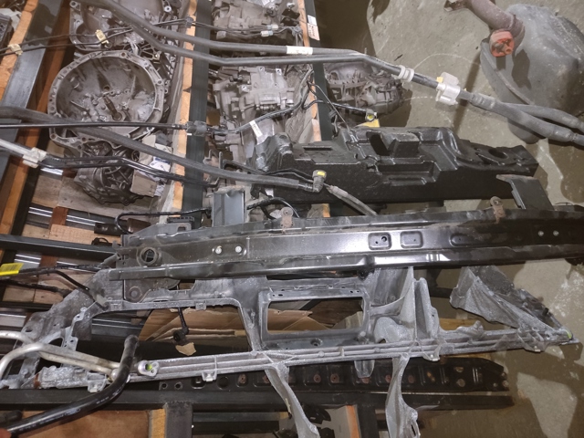 Підсилювач бампера заднього LR059014 LAND ROVER
