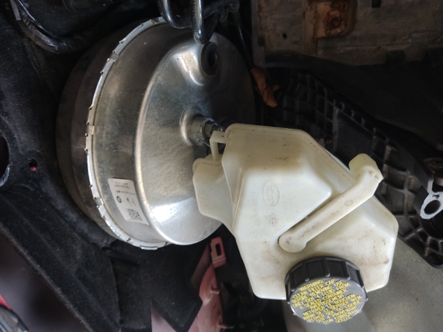 Підсилювач (гідровакуумний) LR061402 LAND ROVER