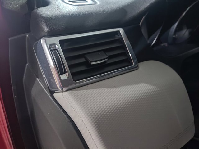 Решітка повітропровода ліва LR072446 LAND ROVER