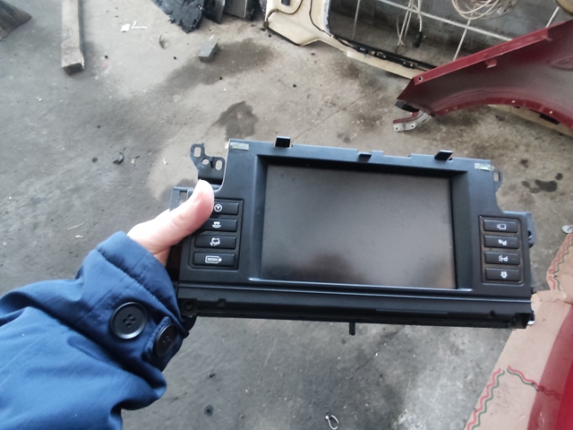 Дисплей бортового комп'ютера LR073545 LAND ROVER