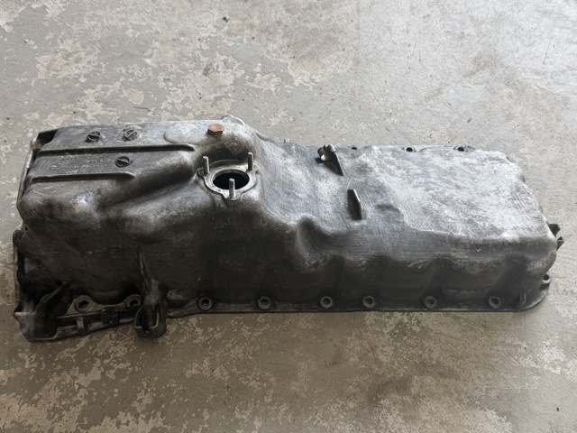 Піддон масляний картера двигуна 11137800322 BMW