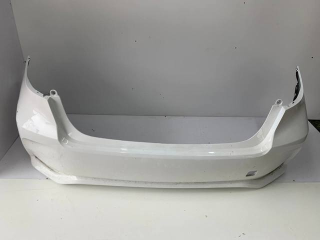 Бампер задній 5215902D30 TOYOTA