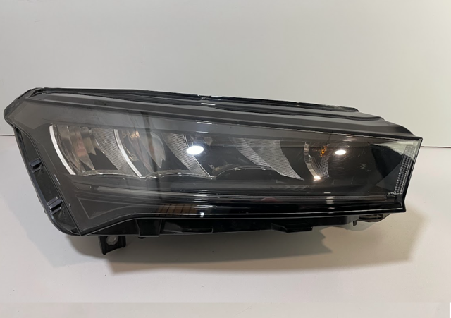 Фара основна права 5LB941016 VAG