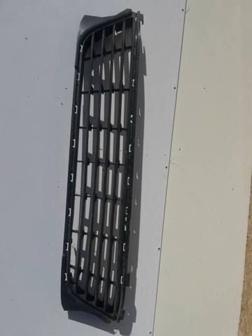 Решітка переднього бампера, нижня 622540556R RENAULT