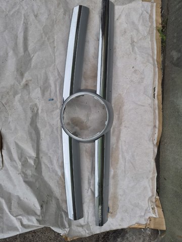 Облицювання радіатора A1668880785 MERCEDES
