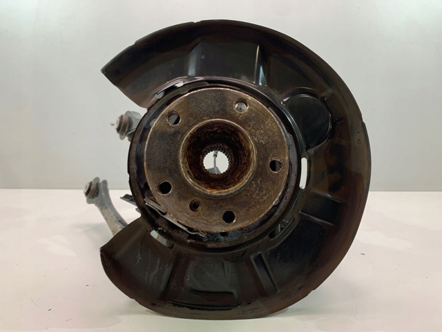 Цапфа поворотного кулака 6792523 BMW