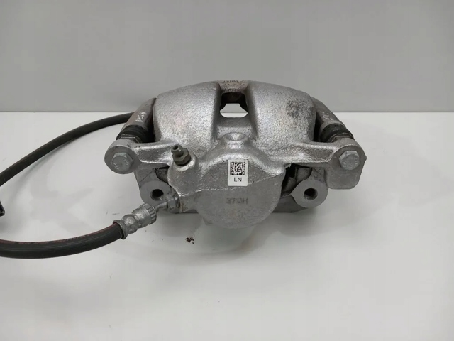Супорт тормзной 6860265 BMW