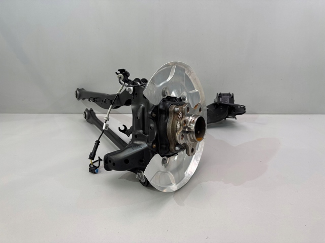 Цапфа поворотного кулака 6894210 BMW