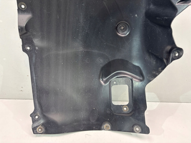 Підкрилок переднього крила, лівий передній 7315729 BMW