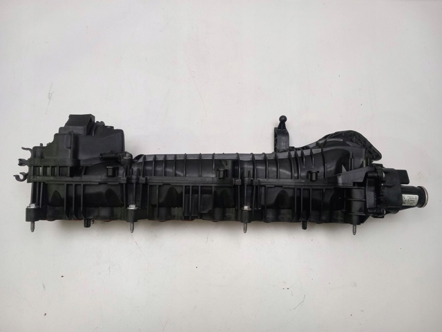 Колектор впускний 7811909 BMW