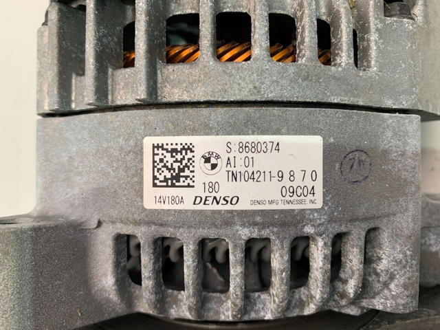 Авто генератор 8680374 BMW