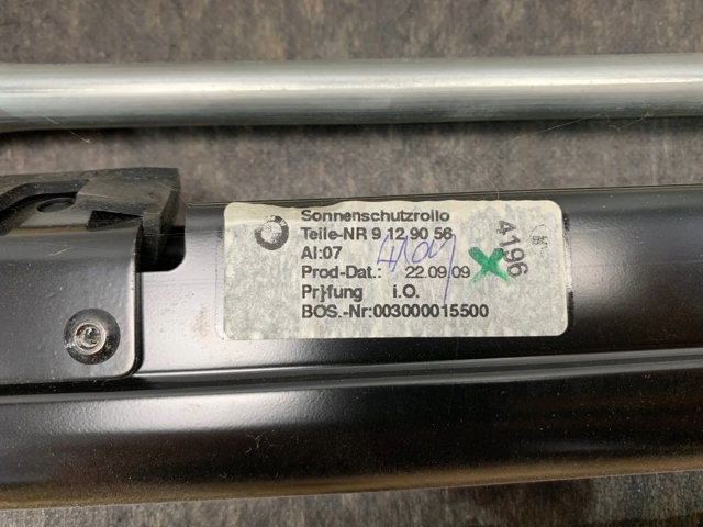Шторка багажника 9129056 BMW