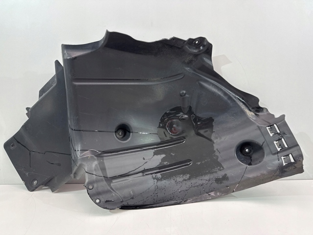 Підкрилок переднього крила, лівий задній A2056900330 MERCEDES