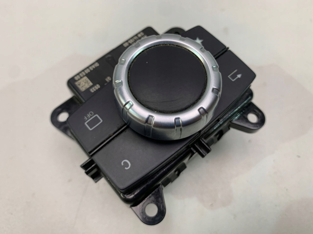 Блок кнопок центральної консолі A2129009828 MERCEDES