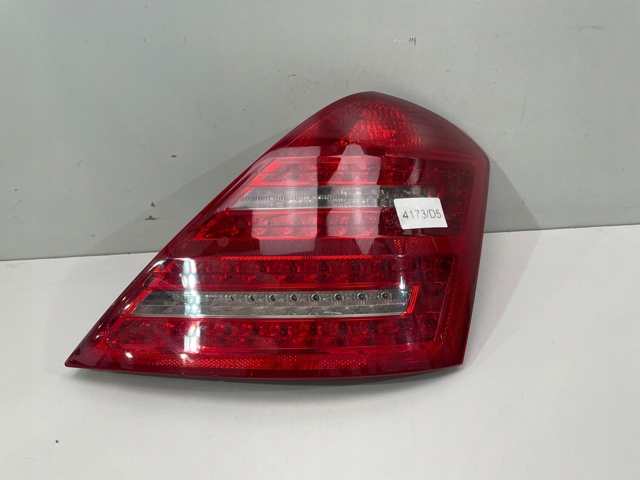 Ліхтар задній правий A2218201464 MERCEDES