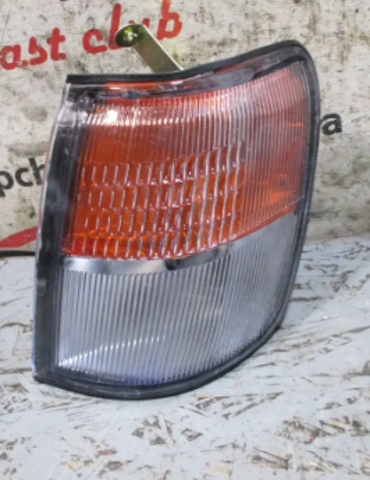 Габарит-показник повороту, лівий MR124957 MITSUBISHI