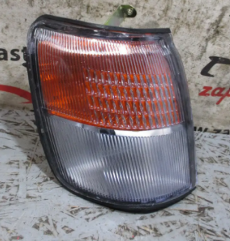 Габарит-показник повороту, правий MR124958 MITSUBISHI