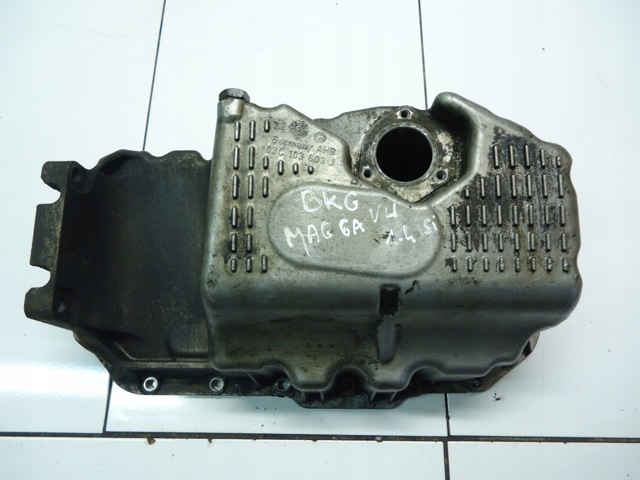 Картер масляний 03C103603J VAG