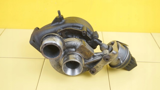 Турбокомпресор 076145701G VAG