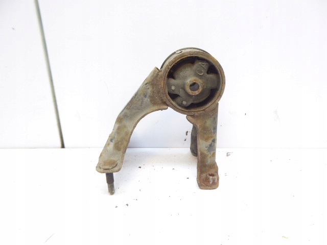 Опора двигуна задня 1237164340 TOYOTA