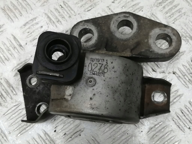 Права опора двигуна 13440276 OPEL