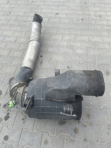 Повітряний фільтр двигуна 21337557 VOLVO