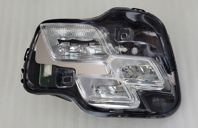 Кронштейн-адаптер кріплення фари передньої, правої 260B27408R RENAULT