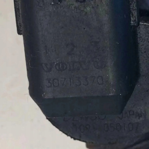 Датчик обуртів распредвалу 30713370 VOLVO