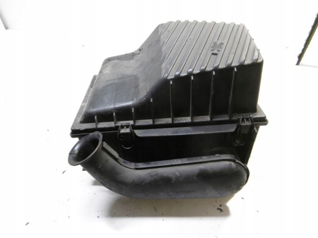 Корпус повітряного фільтра Volkswagen Passat 3A2, 351, 312