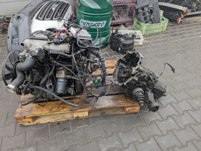 Блок двигуна 4B0906018CG VAG