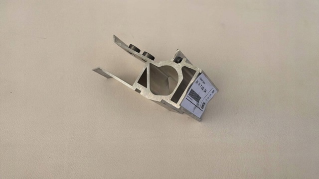 Кронштейн підсилювача переднього бампера 51117422234 BMW