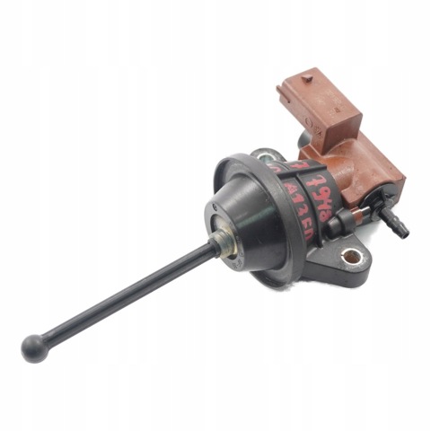 Клапан / актуатор приводу заслінки EGR 55577948 OPEL