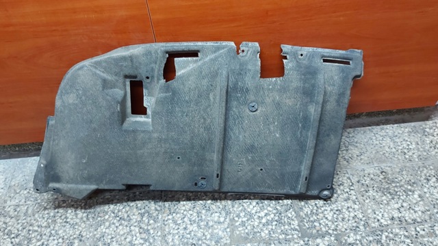 Захист днища, задній 5839905010 TOYOTA