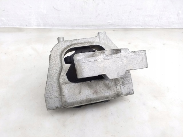 Права опора двигуна 5Q0199262DM VAG