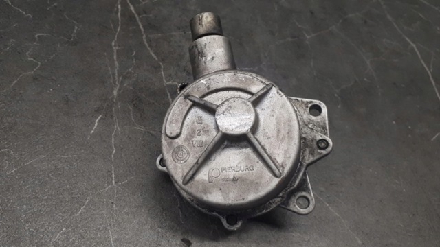 Насос вакуумний 72218501 VAG