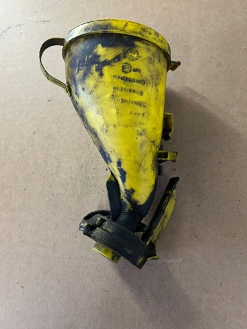 Горловина маслозаливна 8200170931 RENAULT