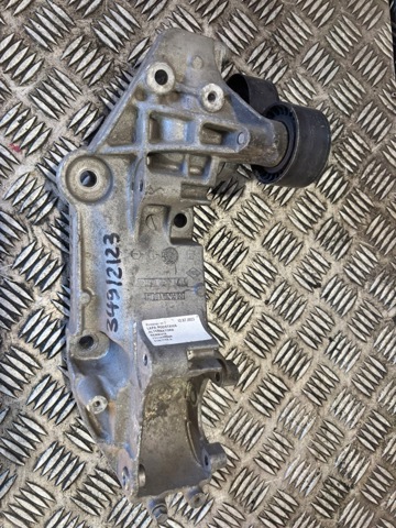 Кріплення генератора 8200669495 RENAULT