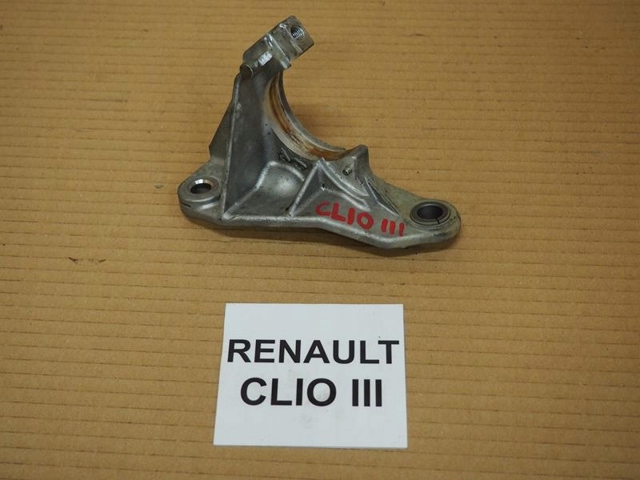 Опора підвісного підшипника передньої піввісі 8200684534 RENAULT