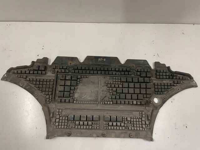 Захист піддона картера двигуна 8K0863821AF VAG
