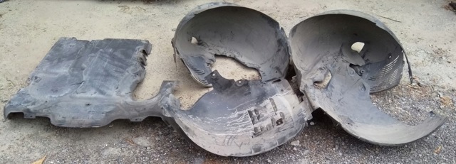 Підкрилок переднього крила, лівий передній A2116980130 MERCEDES