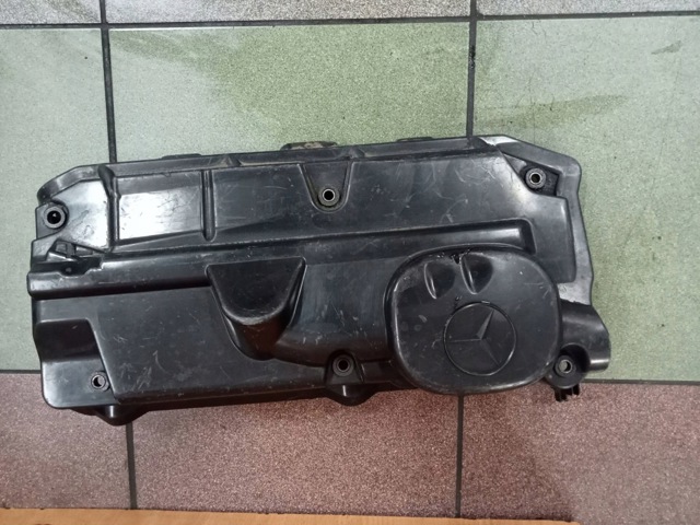 Кришка двигуна декоративна A6110162824 MERCEDES
