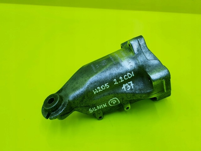 Кронштейн подушки (опори) двигуна, правої A6512233504 MERCEDES