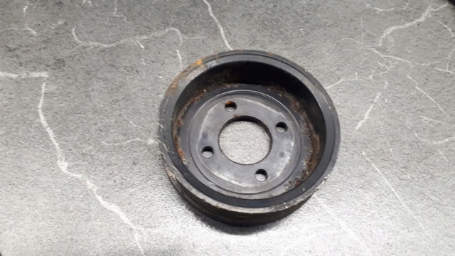 Шків водяного насоса A6682020011 MERCEDES